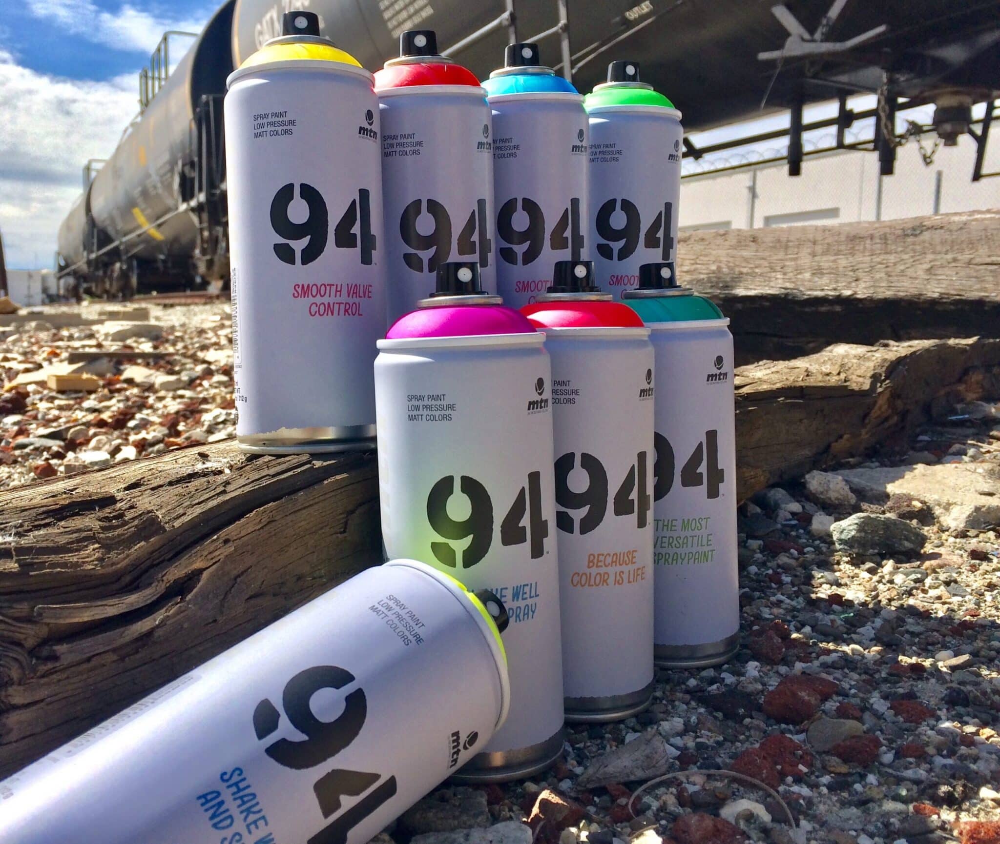 Recensione: Colori fluorescenti e trasparenti MTN 94